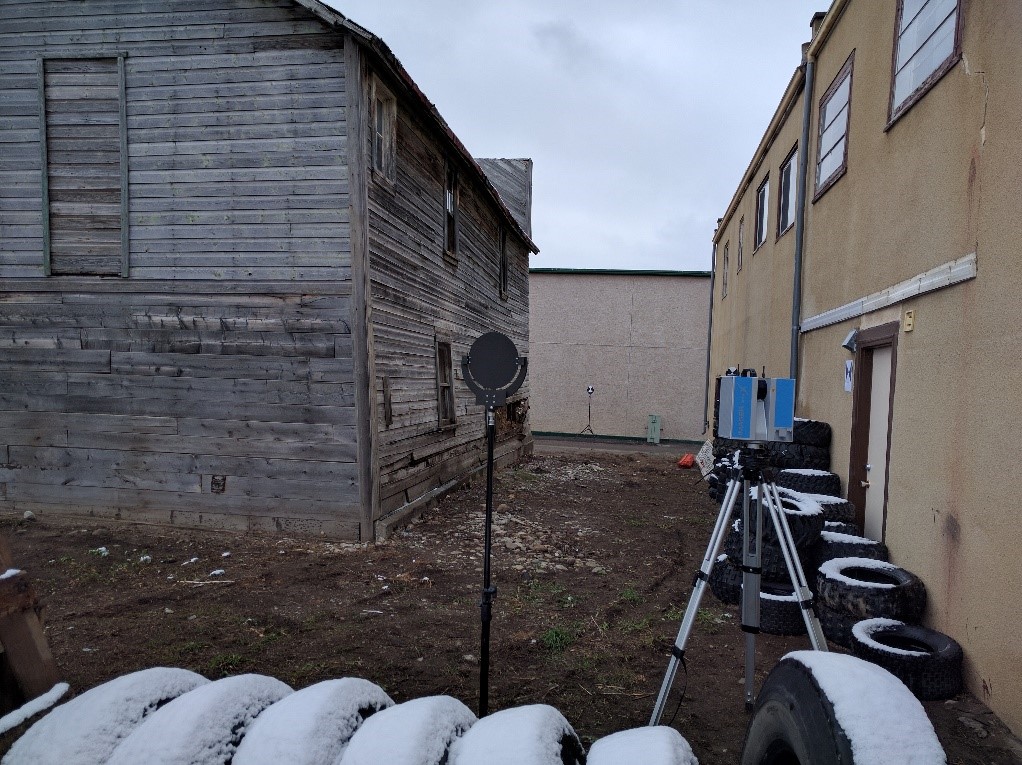 Z+F 5010X scanner capturing the building's exterior with paddle targets, 11 November 2017.