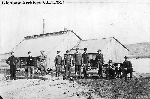 Colonel James Walker's sawmill with workers, Calgary, Alberta, ca. 1880-1883.