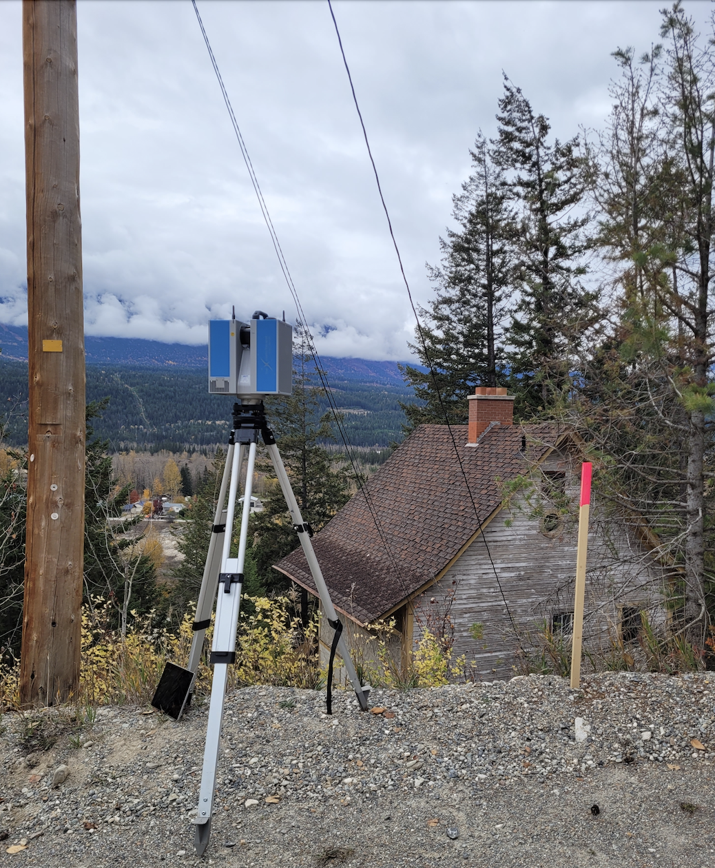 Z+F 5010X set up on the road above the Haesler chalet to capture the roof of the building. During documentation in October 2023. From Capture2Preserv project.