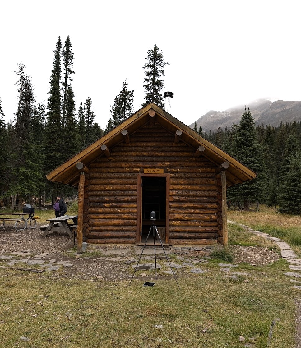 The Wiwaxy Lodge during digital documentation with BLK 360 scanner. Photo from Capture2Preserv project.